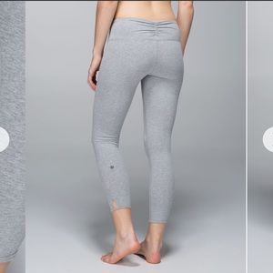 Lululemon Dhanurasana Crop Leggings Grey Size 6